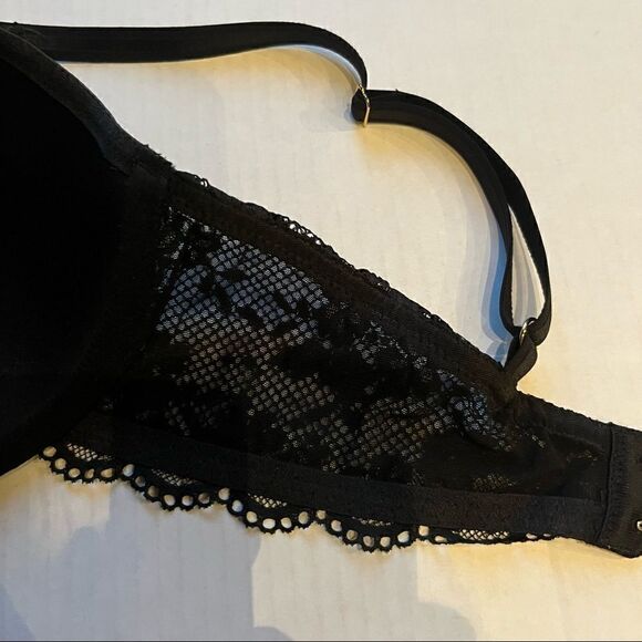 Victoria Secret plunge bra Black 34D lace trimmed underwire lightly padded - Picture 6 of 14